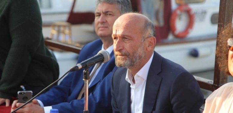 Erdem Gül: Seçtiğiniz Yönetime Hesap Sorma Hakkınız Var