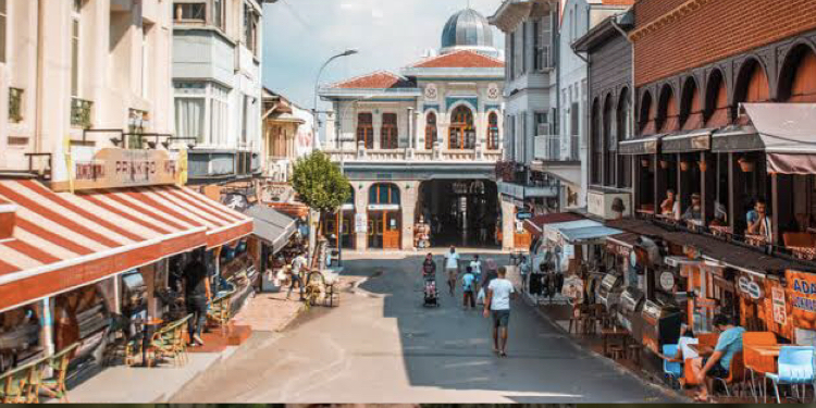 Afgan Göçmenleri İtalya’ya Götüreceğiz diyerek Büyükada’ya Yolladılar